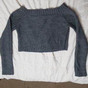 Crop-top sweater